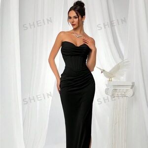 VIPGIRL Strapless Slit Elegant Dress
Brand New 
Medium